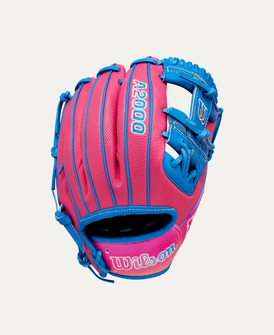 2025 Love the Moment™ A2000® 1786SS 11.5” Infield Baseball Glove - main product image