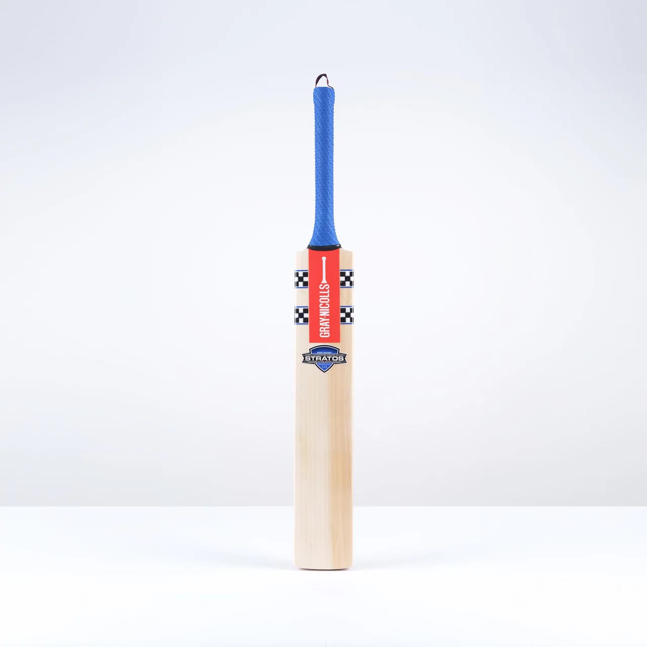 Stratos 1.0 600 Giant Cricket Bat - main product image