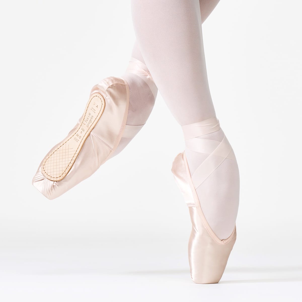 S101 Bottom Medium Toe Shoes - main product image